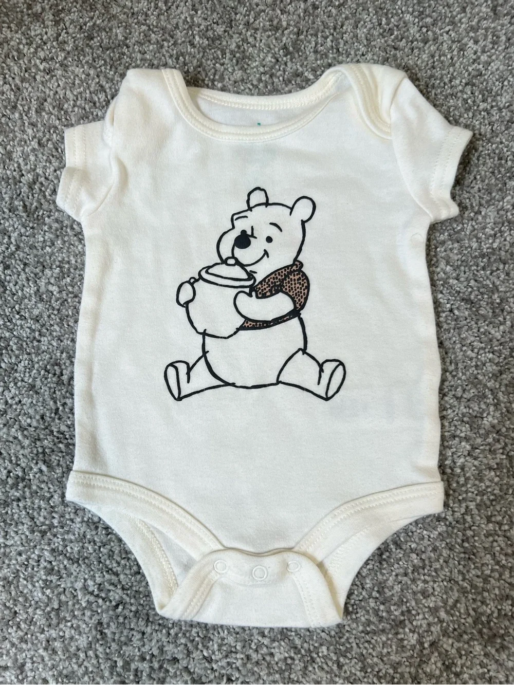 Disney Winnie the Pooh baby bundle size 0-3 month
